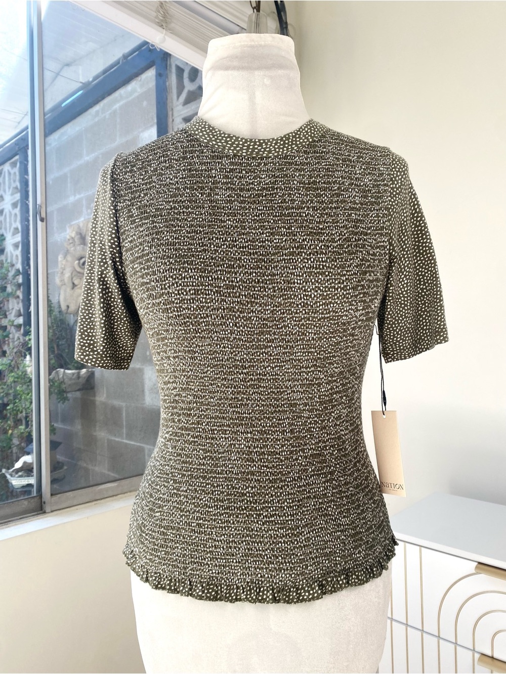 Nation LTD NWT Pima Cotton Olivia Smocked Tee in Olive Tossed Petals, S - Picture 4 of 11